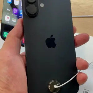 iPhone 16