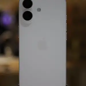iPhone 17